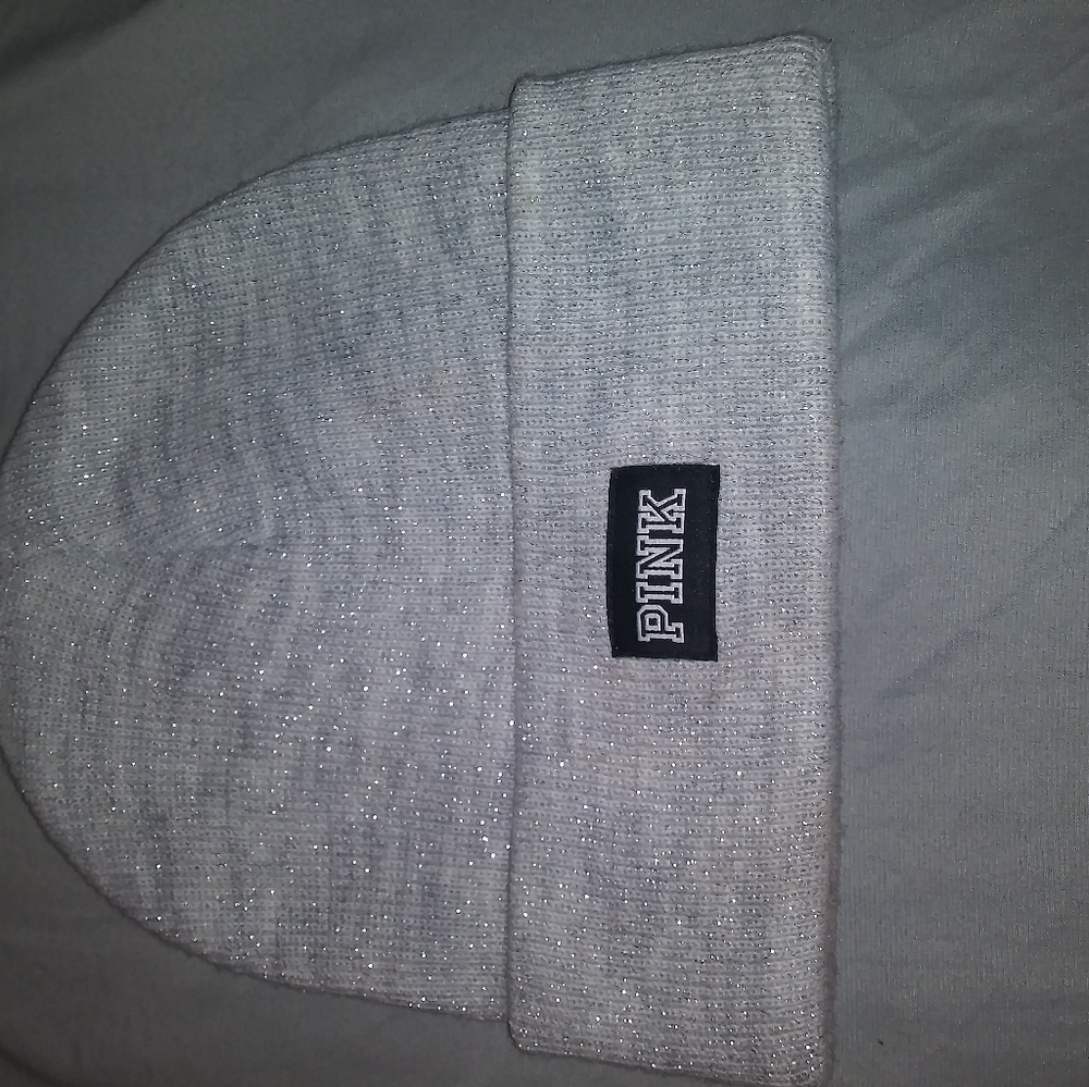 Vs PINK beanie